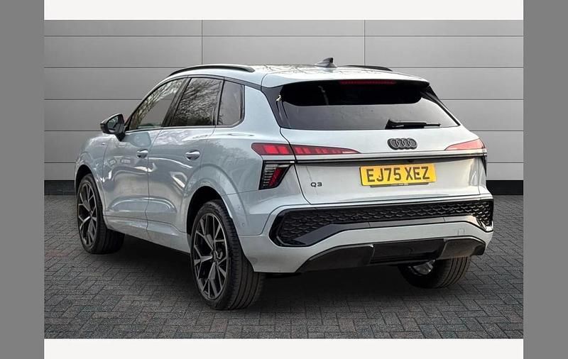 Used Audi Q3 Advanced 150 HP (110 kW) 2025 Grey SUV