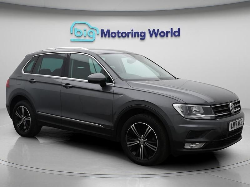 Grey Used 2017 VW Tiguan SE SUV | £14,600 (Super price) - Image 1/4