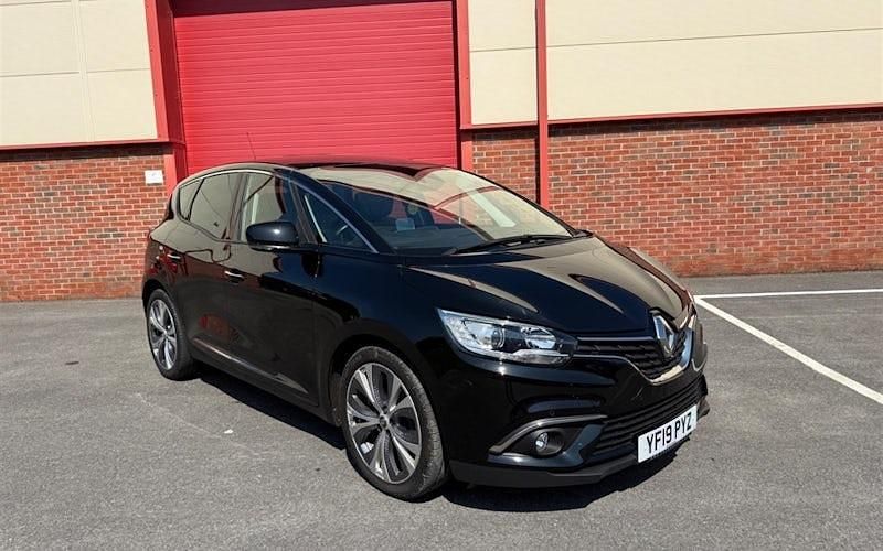 Used Renault Scénic IV Signature 140 HP (102 kW) 2019 Black MPV