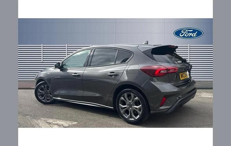 Used Ford Focus ST-Line 125 HP (91 kW) 2023 Grey Hatchback