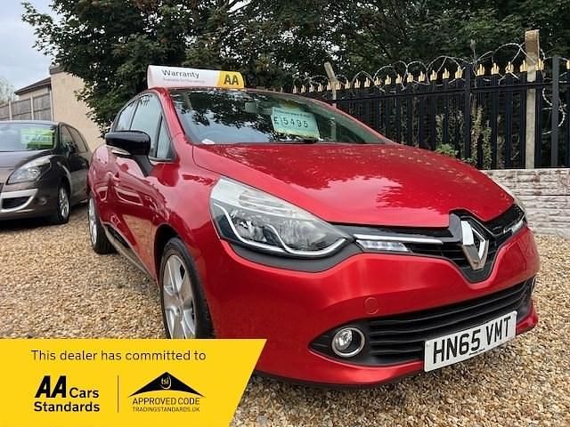 Red Used 2015 Renault Clio IV Dynamique Hatchback | £5,495 (Expensive) - Image 1/4