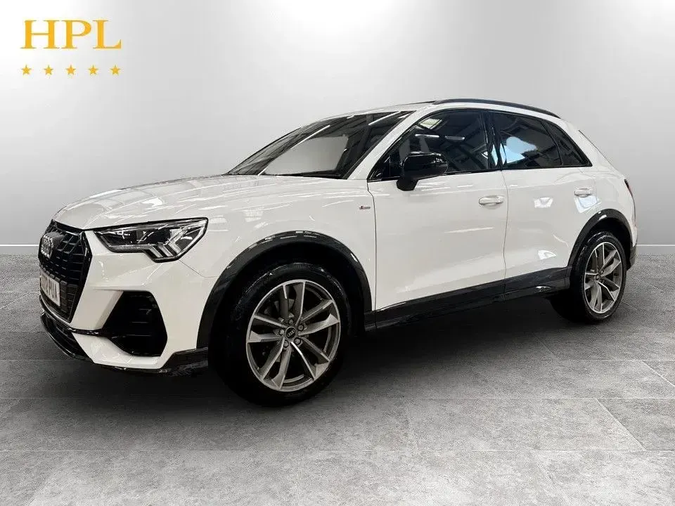 Used Audi Q3 Black Edition 150 HP (110 kW) 2022 White SUV