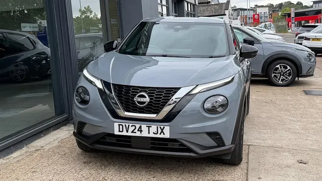 Second-hand Nissan Juke N-Connecta 2024 Gri SUV