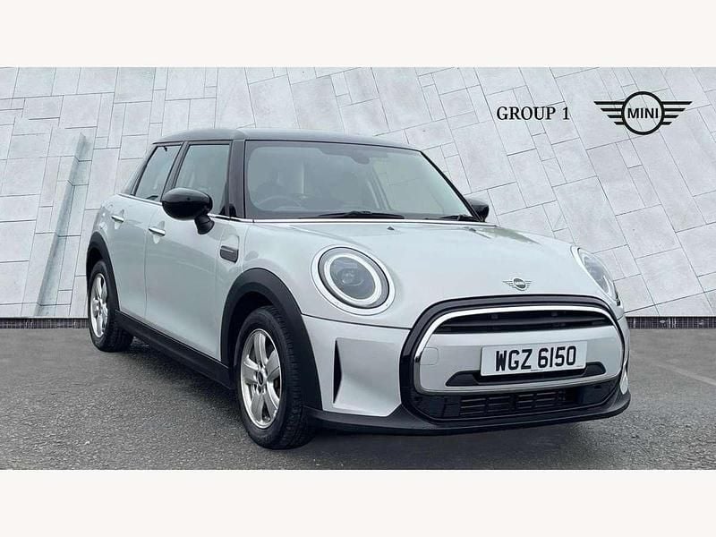 Silver Used 2022 Mini Cooper Classic Hatchback | £17,990 (Fair price) - Image 1/4
