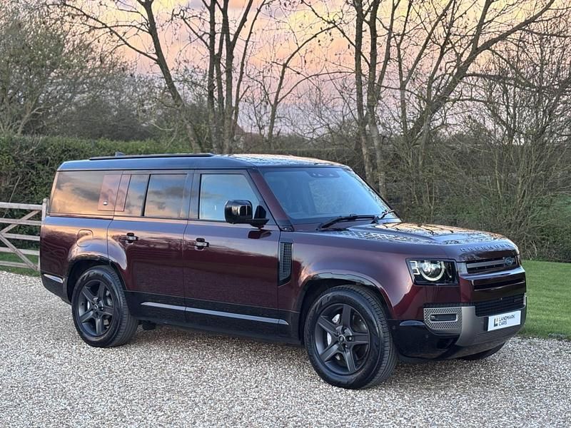 Used Land Rover Defender SE Dynamic 300 HP (220 kW) 2023 Red SUV