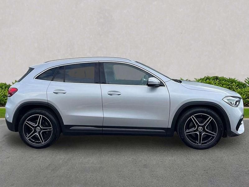 Used Mercedes GLA220 Executive 190 HP (139 kW) 2023 Silver SUV