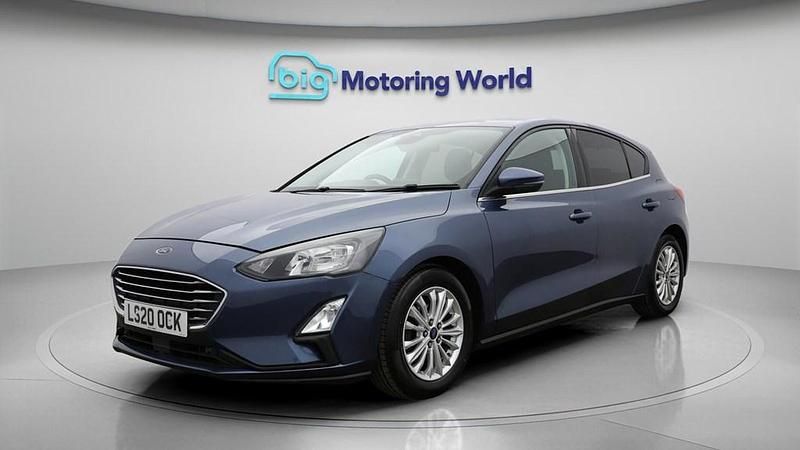 Used Ford Focus Titanium 125 HP (91 kW) 2020 Blue Hatchback