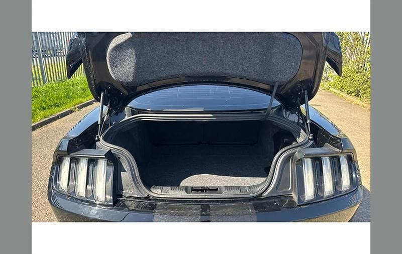 Used Ford Mustang 317 HP (233 kW) 2018 Black Coupe