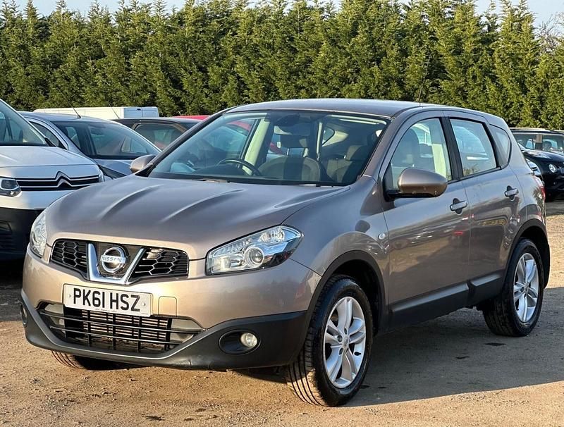 Used Nissan Qashqai Acenta 110 HP (80 kW) 2011 Beige SUV