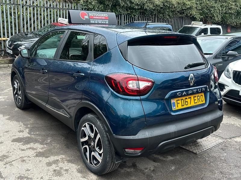 Used Renault Captur Dynamique 90 HP (66 kW) 2017 Blue SUV