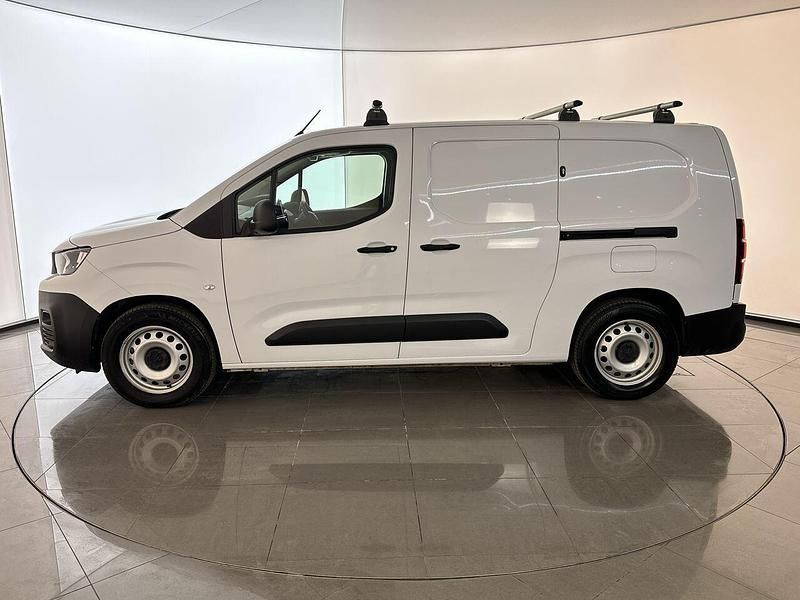 Used Peugeot E-Partner Premium 98 kW (134 HP) 2023 White MPV