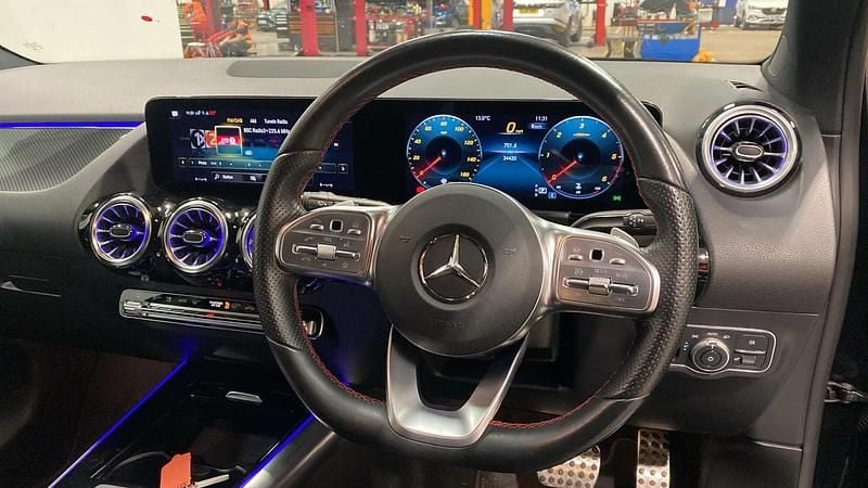 Used Mercedes GLA220 Executive 190 HP (139 kW) 2022 Black SUV