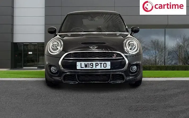 Used Mini Cooper S Hatch 192 HP (141 kW) 2019 Black Hatchback