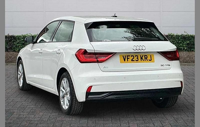 Used Audi A1 Sport 108 HP (79 kW) 2023 White SUV