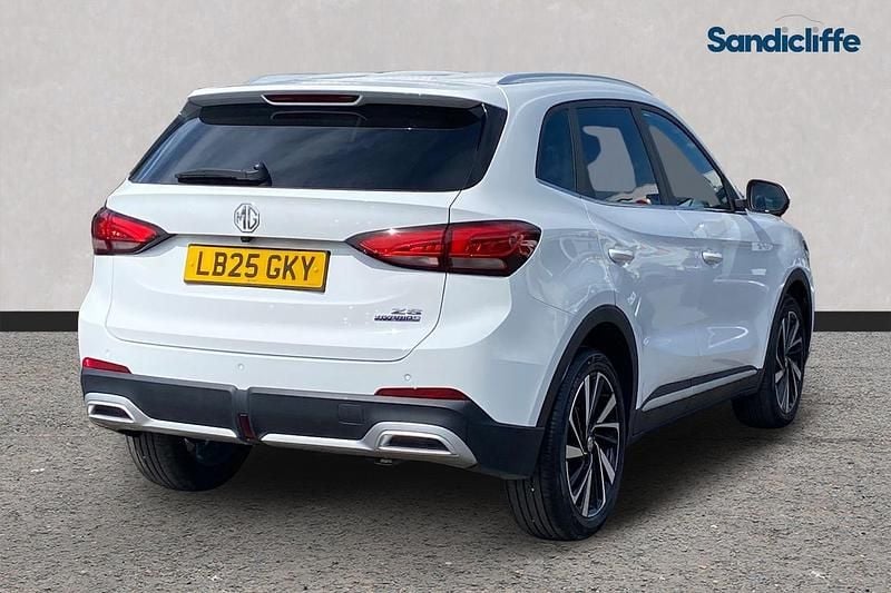 Usado MG ZS Trophy 196 HP (144 kW) 2024 Branco SUV