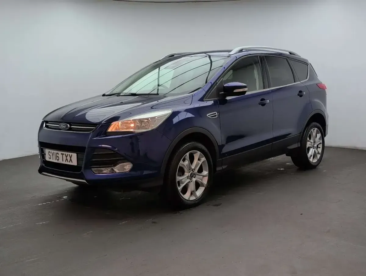 Used Ford Kuga Titanium 180 HP (132 kW) 2016 Blue SUV