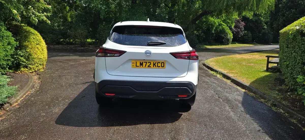 Used Nissan Qashqai Acenta Premium 2022 White SUV