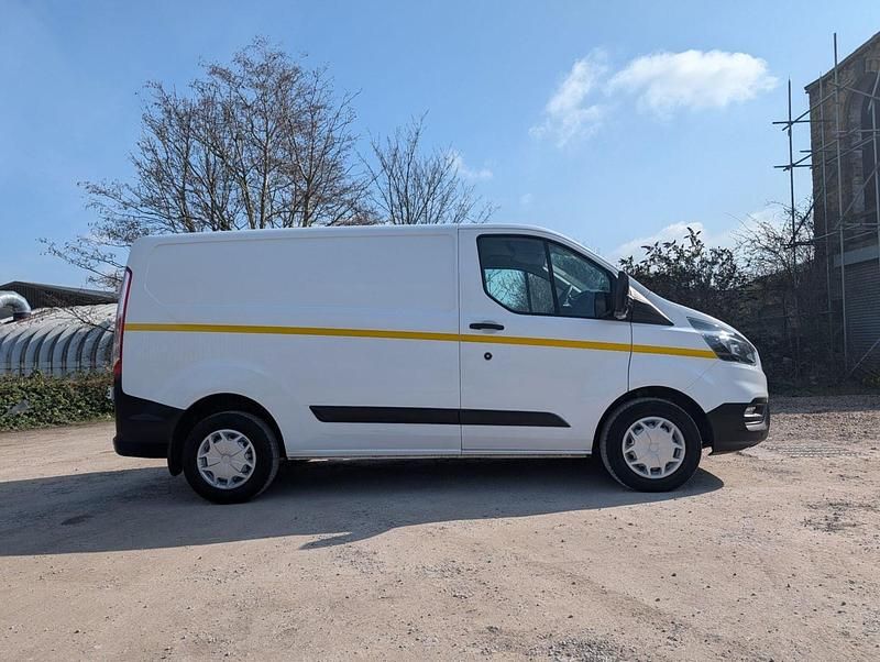 Used Ford Transit Custom S 105 HP (77 kW) 2020 White Van