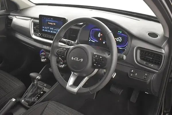 New Kia Stonic 98 HP (72 kW) 2025 Black SUV