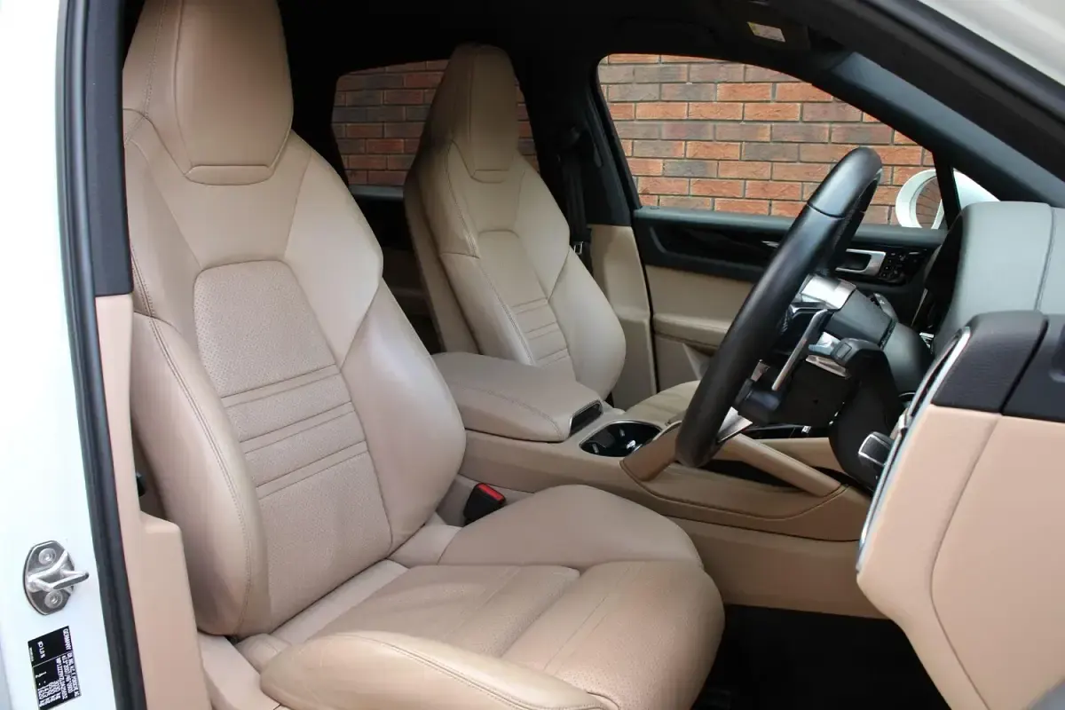 Used Porsche Cayenne 2019 White SUV