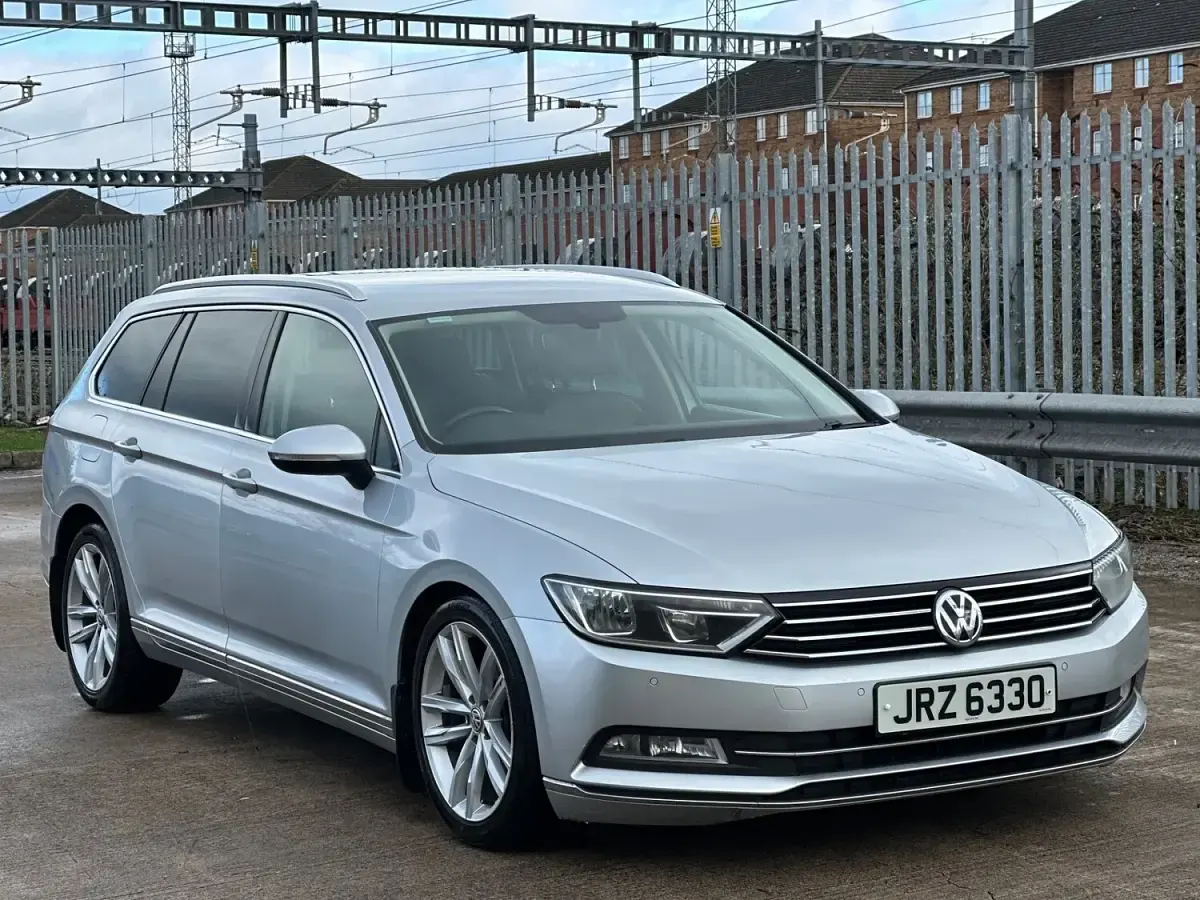 Used VW Passat GT 120 HP (88 kW) 2015 Silver Estate