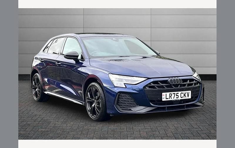 New Audi A3 e-tron Black Edition 204 HP (150 kW) 2025 Navarra blue Hatchback