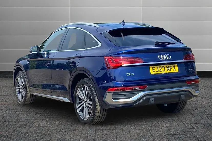 Used Audi Q5 Sportback S-Line 201 HP (147 kW) 2023 Navarra blue SUV