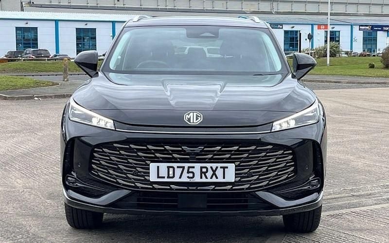Used MG HS Trophy 224 HP (164 kW) 2025 Black SUV