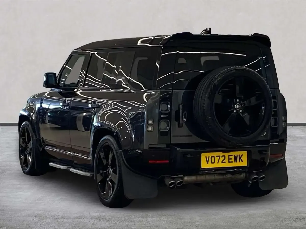 Usado Land Rover Defender S 525 HP (386 kW) 2022 Cinzento SUV