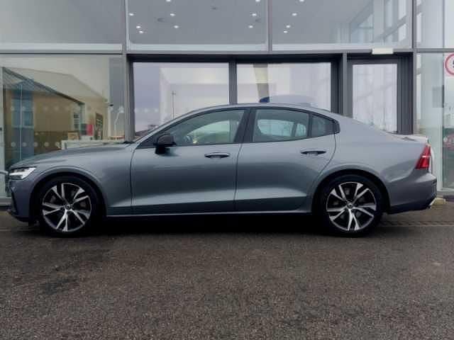 Used Volvo S60 R-Design 247 HP (181 kW) 2021 Sedan