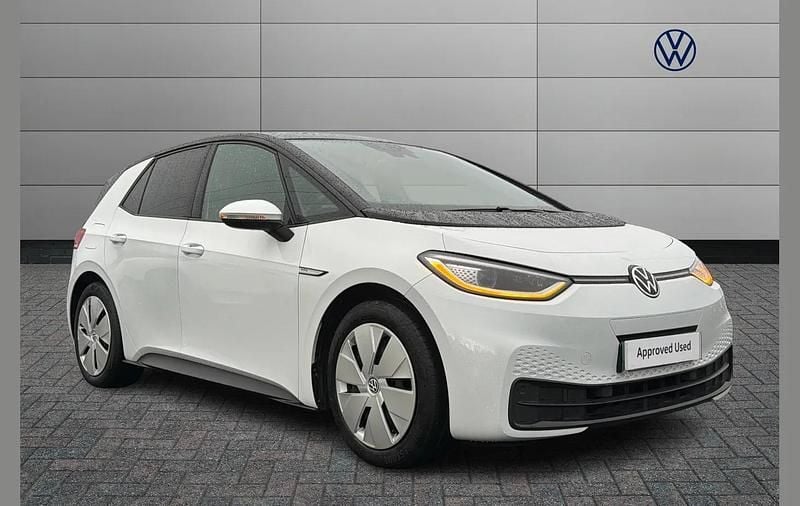 White Used 2020 VW ID.3 Pro Performance Hatchback | £14,199 (Fair price) - Image 1/4