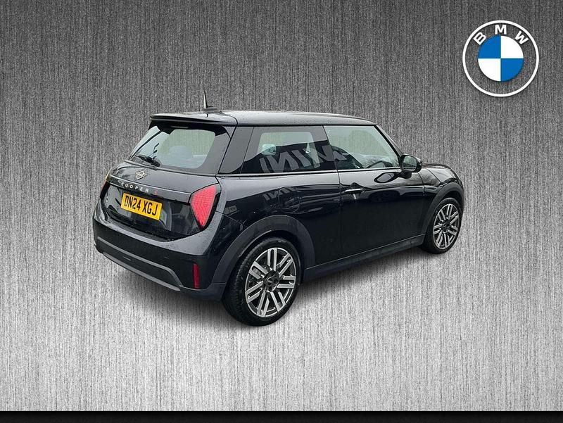 Used Mini Cooper S Hatch 201 HP (147 kW) 2024 Black Hatchback