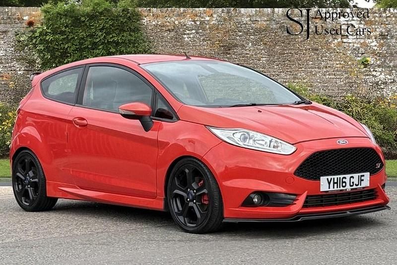Orange Used 2016 Ford Fiesta ST Hatchback | £9,450 (Expensive) - Image 1/1