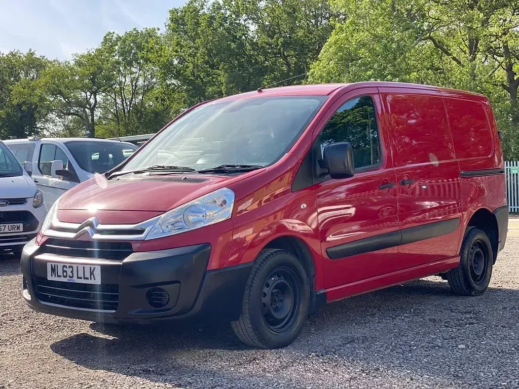 Used Citroën Dispatch 2013 Red MPV