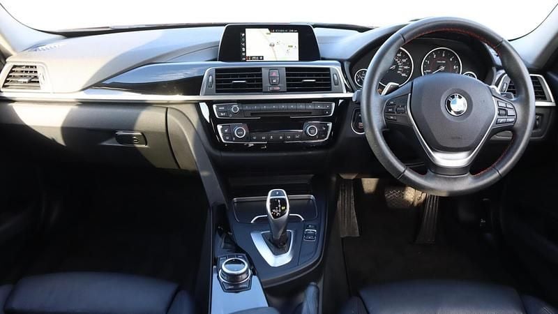 Used BMW 320 Sport Line 187 HP (137 kW) 2018 Orange