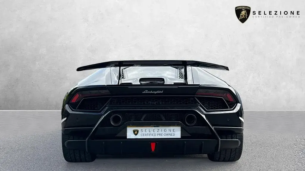 Used Lamborghini Huracán 640 HP (470 kW) 2018 Black Coupe