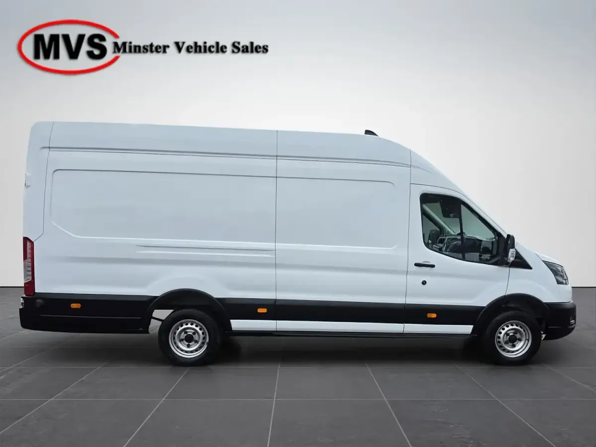 Used Ford Transit 130 HP (95 kW) 2023 White Van