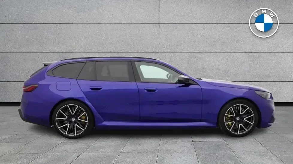 Used BMW M5 Comfort Edition 727 HP (534 kW) 2025 Blue Estate