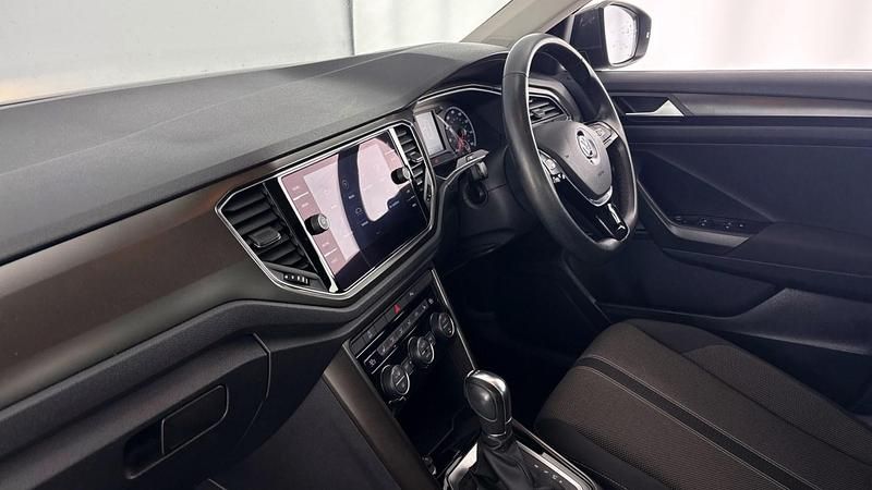Used VW T-Roc SE 150 HP (110 kW) 2019 Grey SUV
