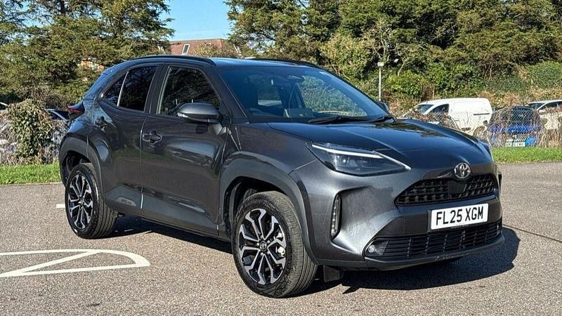Used Toyota Yaris Hybrid Design 116 HP (85 kW) 2025 Decuma grey SUV