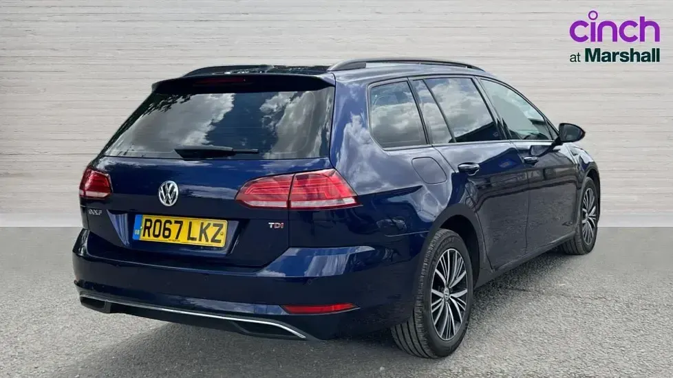 Used VW Golf VII SE 115 HP (84 kW) 2017 Blue