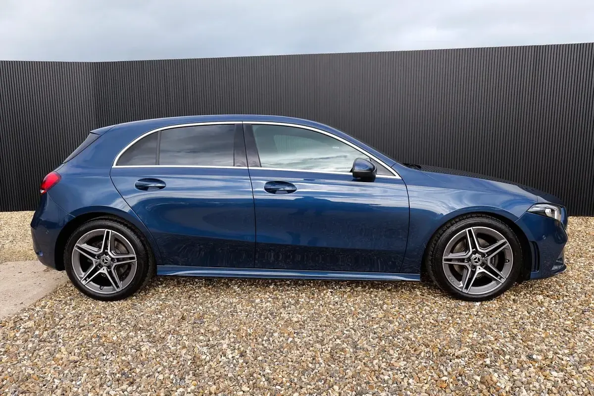 Used Mercedes A200 Executive 163 HP (119 kW) 2020 Blue Hatchback
