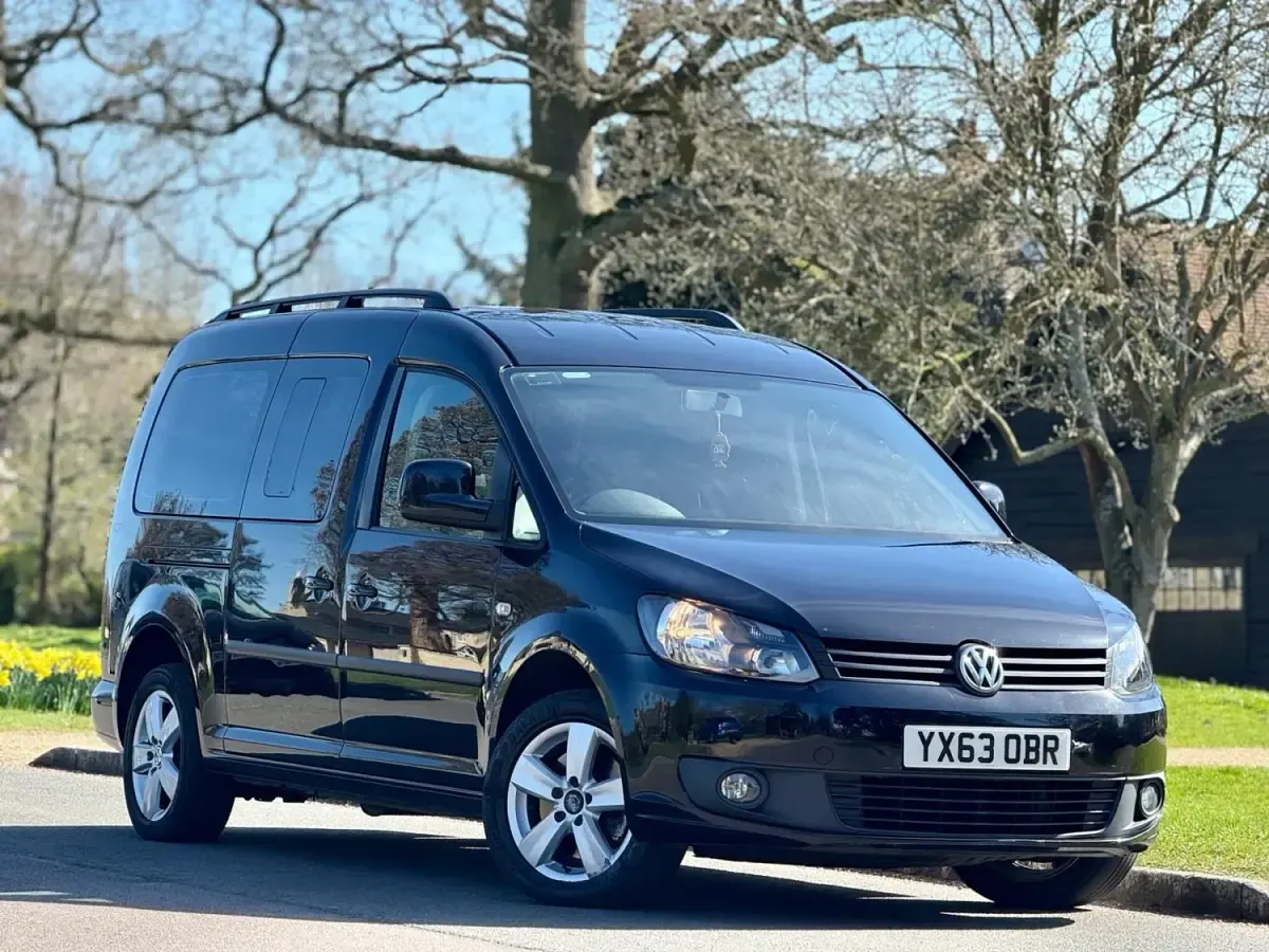 Usado VW Caddy Life 2013 Preto Monovolume