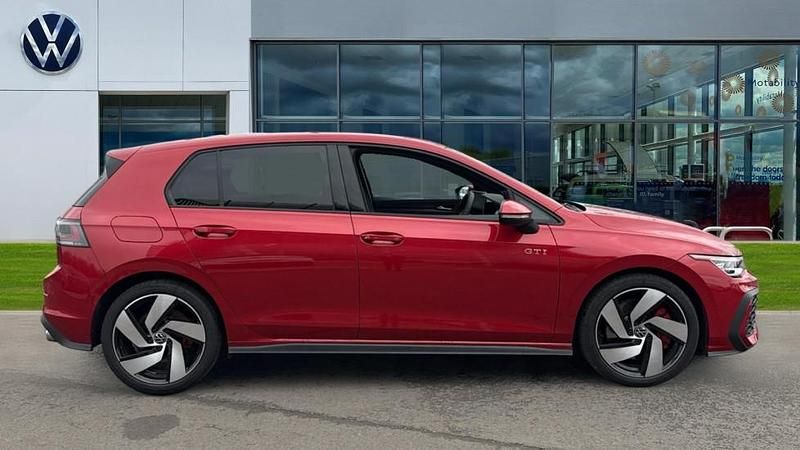 Used VW Golf VIII GTI 265 HP (194 kW) 2025 Red Hatchback