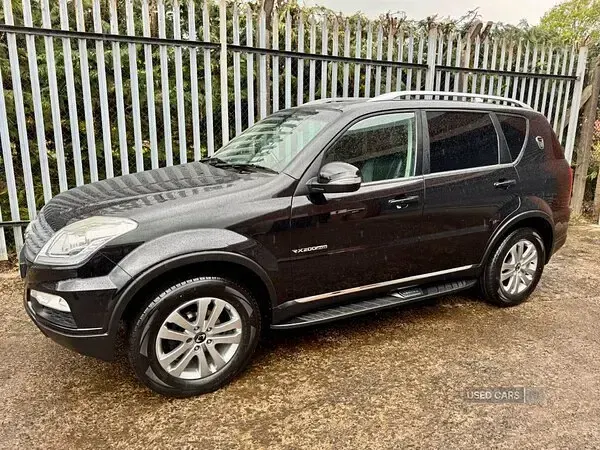 Used SsangYong Rexton 150 HP (110 kW) 2015 Black SUV