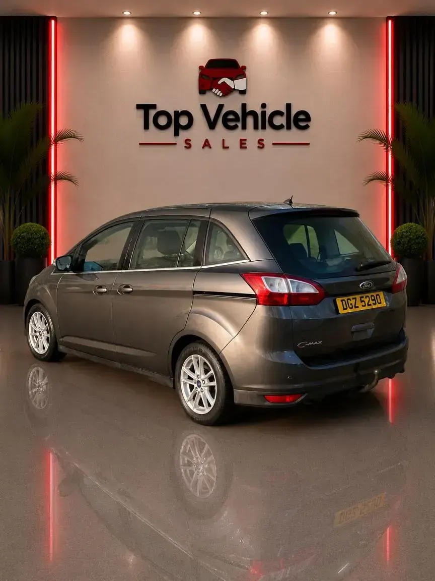 Used Ford Grand C-Max Zetec 120 HP (88 kW) 2016 Grey MPV