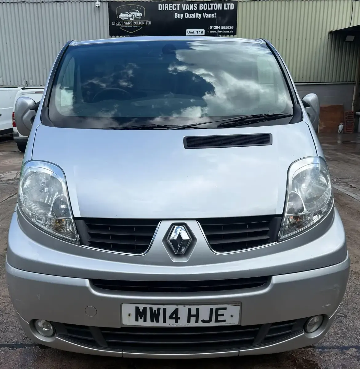 Used Renault Trafic 115 HP (84 kW) 2014 Silver MPV