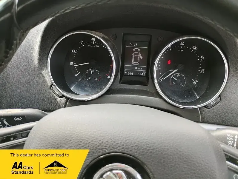 Used Skoda Yeti 105 HP (77 kW) 2014 Beige SUV