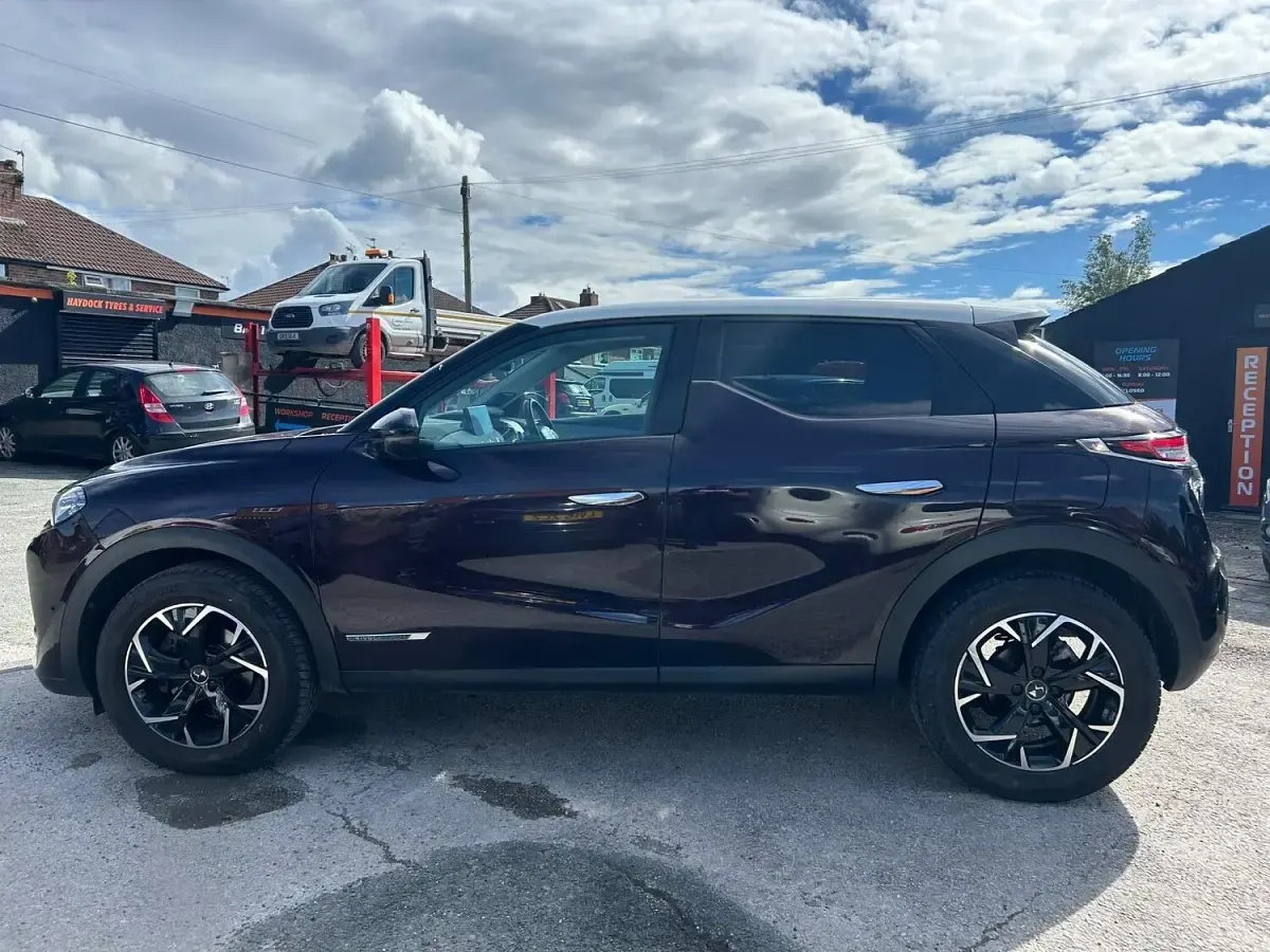 Used DS Automobiles DS3 Prestige 2019 Mauve/purple MPV