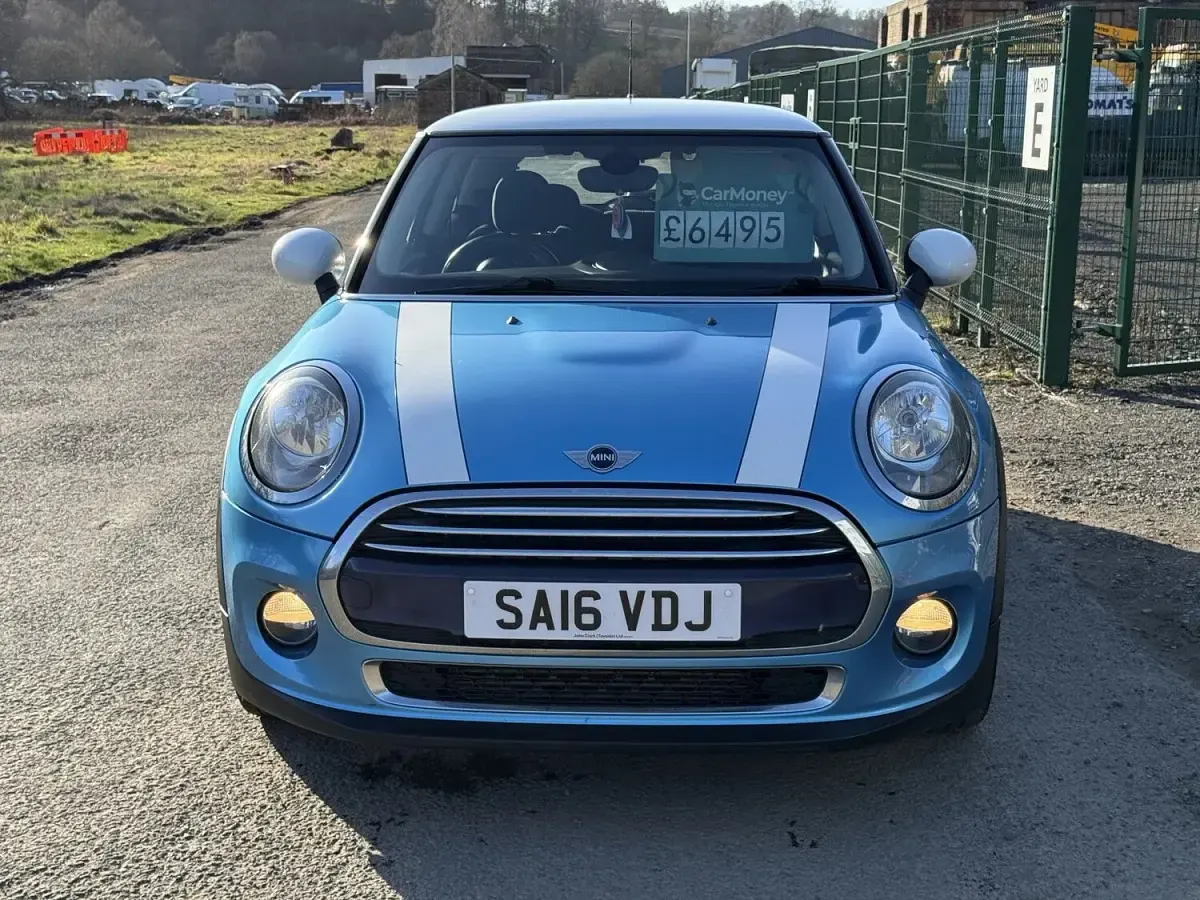 Used Mini Cooper Hatch 136 HP (100 kW) 2016 Blue Hatchback